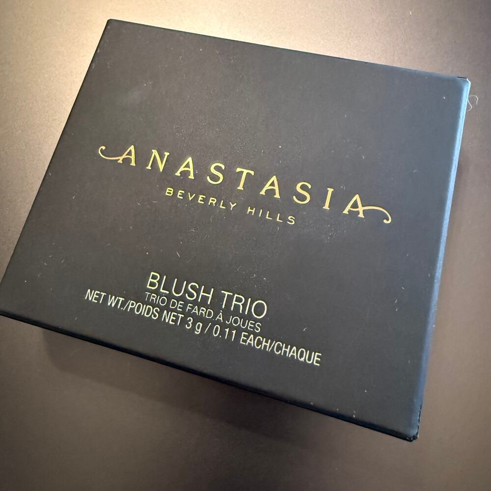 🎉HP!🎉Anastasia Beverly Hills Peachy Love Blush Trio Palette NWT - Picture 2 of 3
